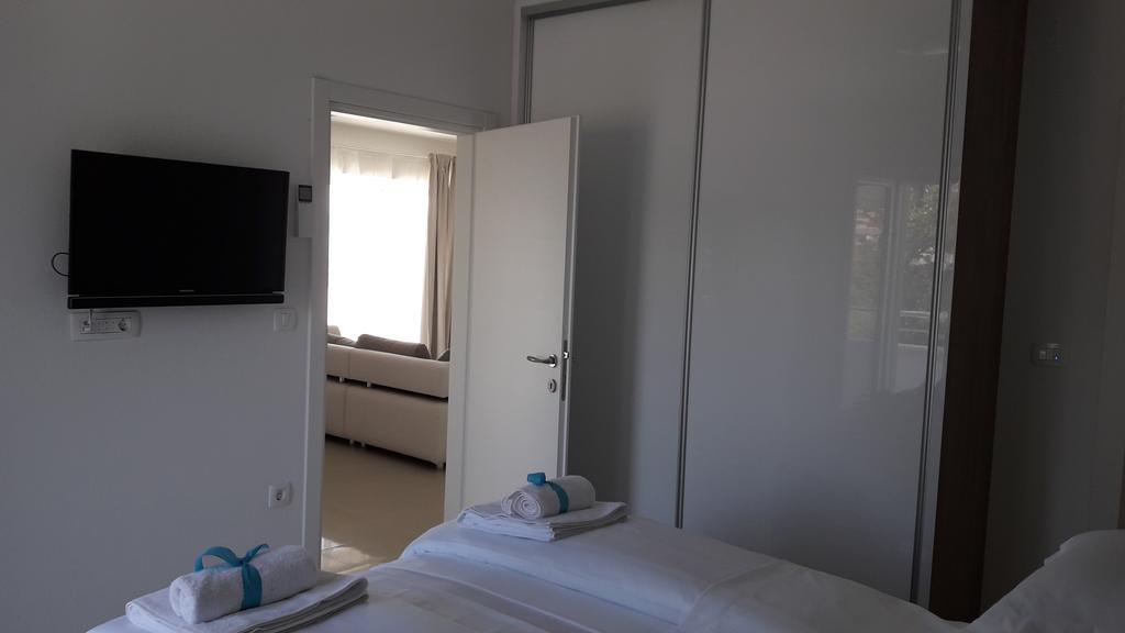 Villa-Apartments Karmel Kaštela Eksteriør bilde