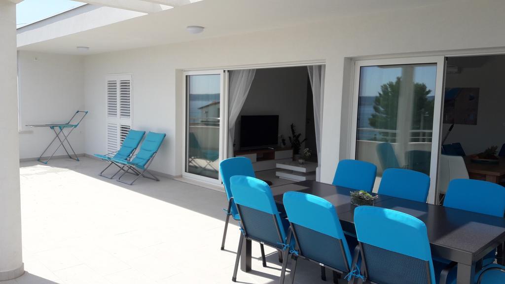 Villa-Apartments Karmel Kaštela Eksteriør bilde